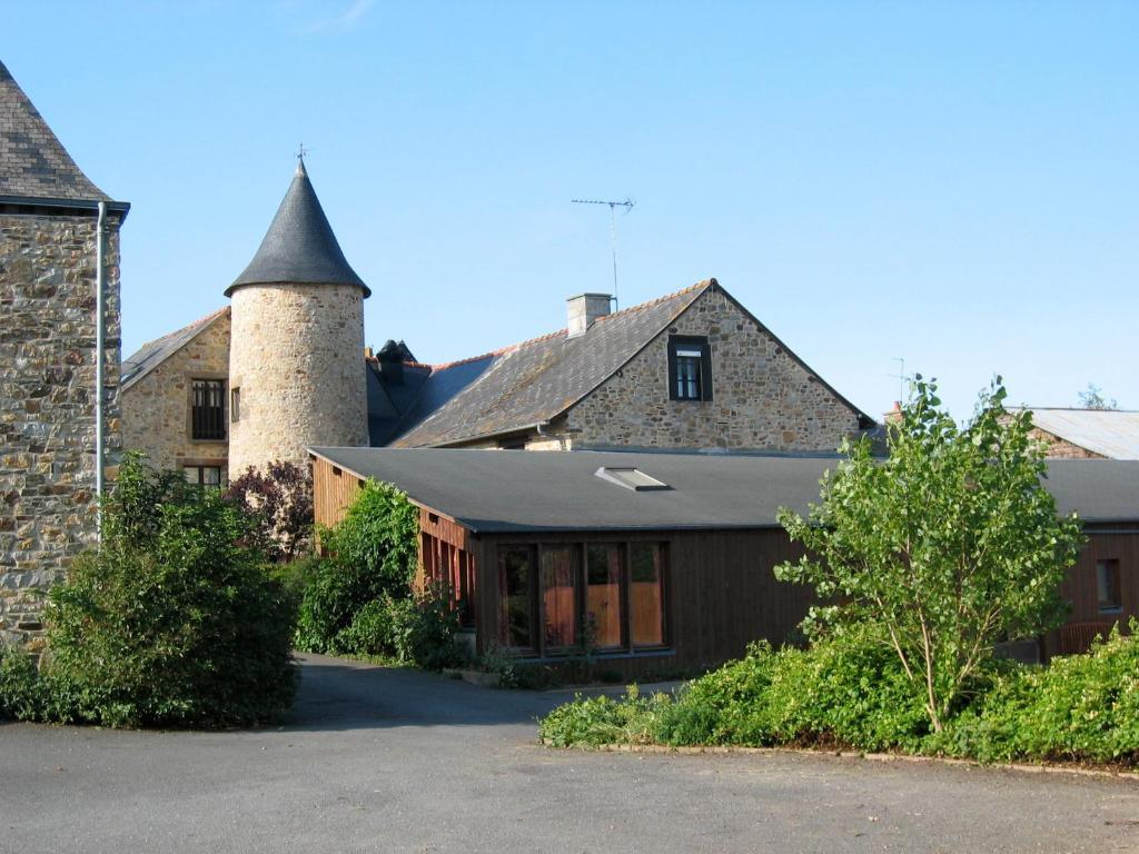 Gites De La Ferme Auberge De Mesauboin Bille Bagian luar foto